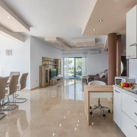 Noa Castellier Villa