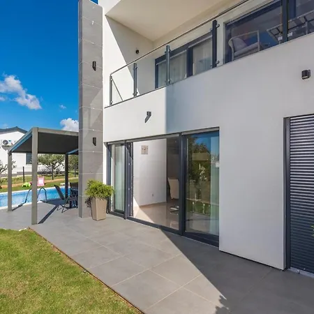 Noa Castellier Villa *